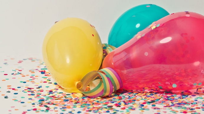 Ballonger och konfetti